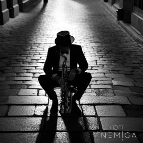 Песня  NEMIGA - Уличный саксофонист